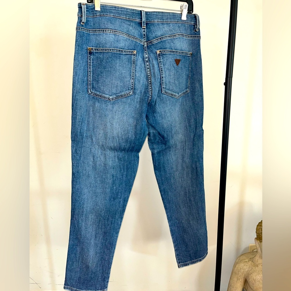 Guess Distressed Jean - Picture 2 of 3